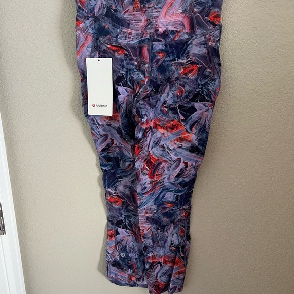 Lululemon Base Pace High-Rise Crop 23" Pant (Sz 6) - Picture 7 of 8